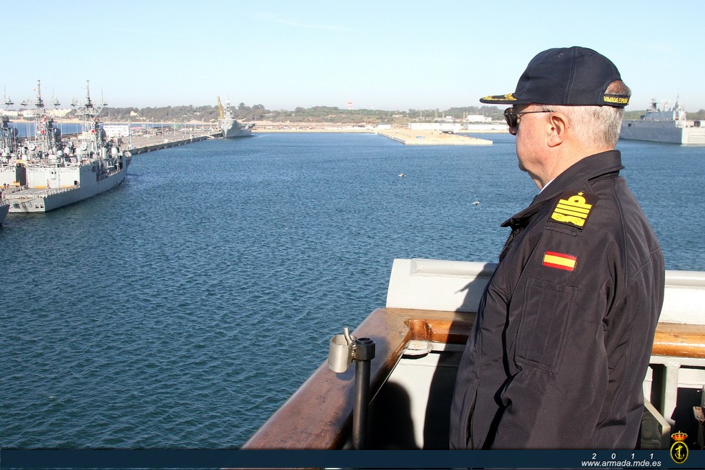 El buque de asalto anfibio BAA ‘Galicia’ ha llegado hoy a la Base Naval de Rota tras finalizar su participación en la operación Atalanta 